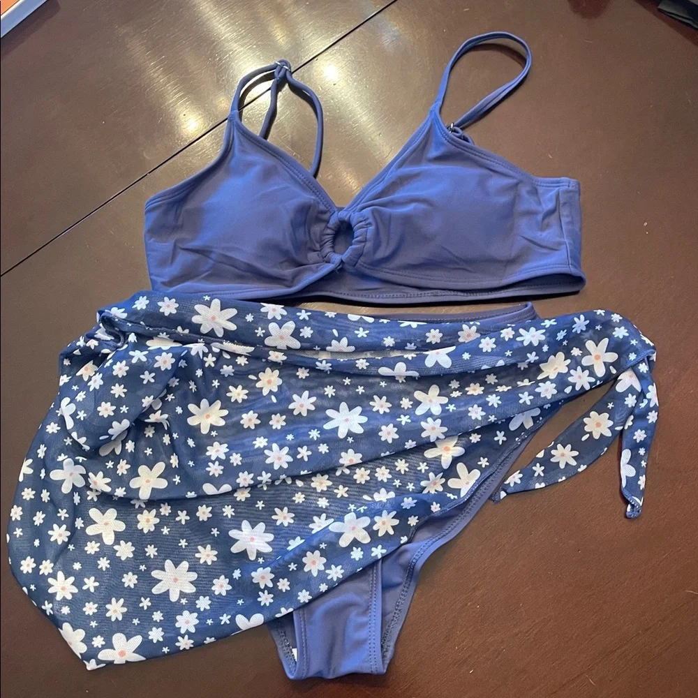 COZYEASE Girls' 3 Piece Bikini Ditsy Floral Print Wireless Swimsuit Beach Skirt